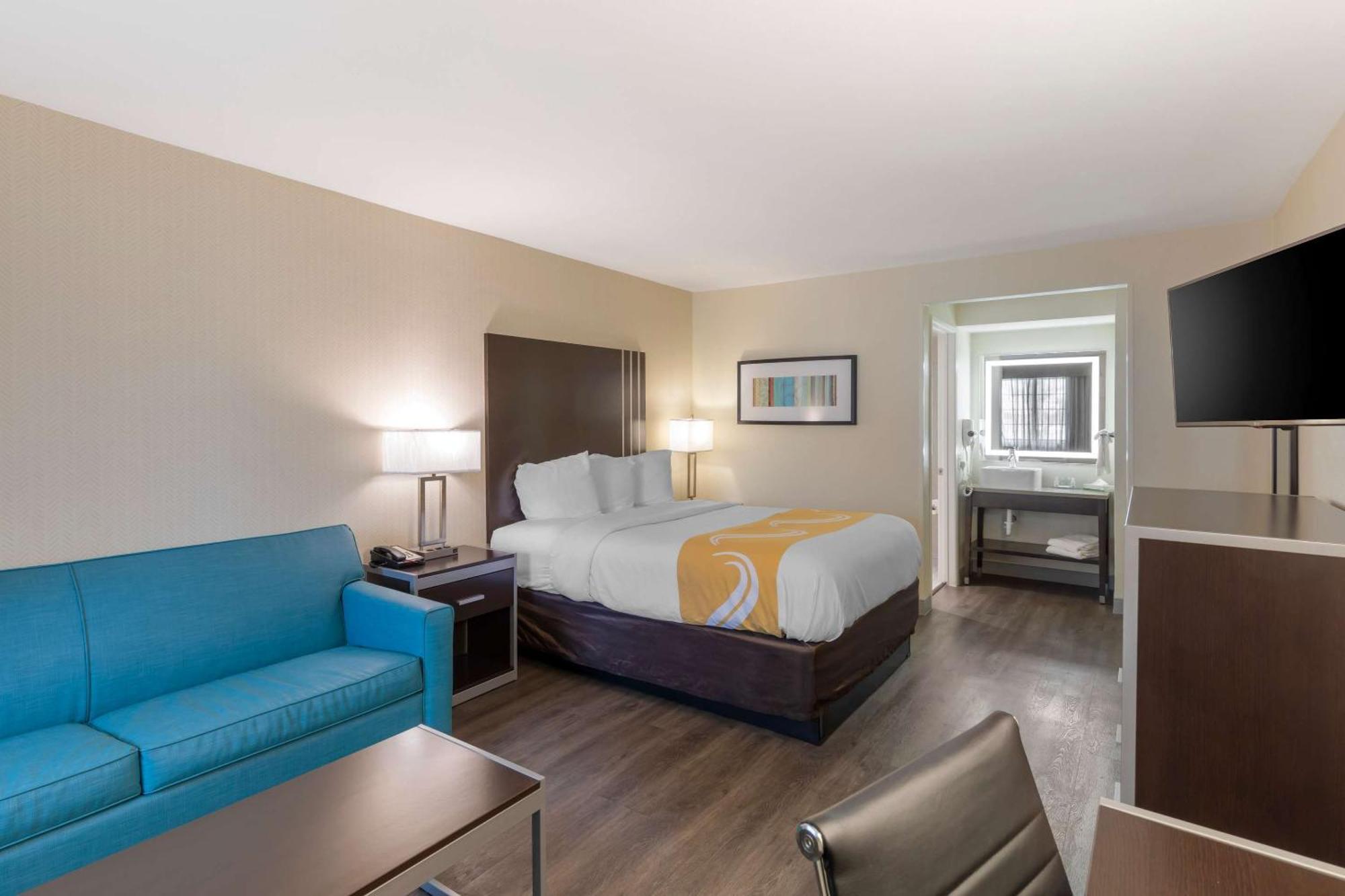 Quality Inn & Suites Camarillo-Oxnard Екстериор снимка