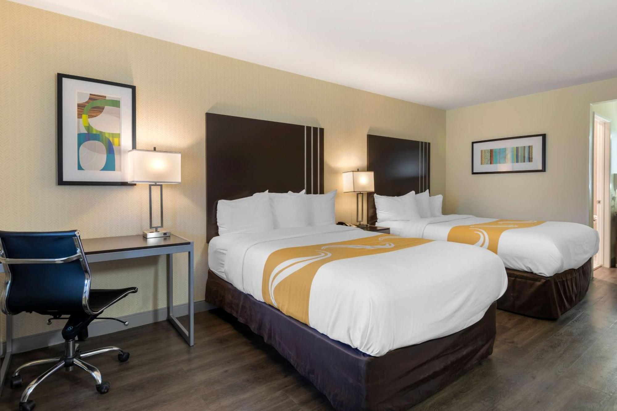 Quality Inn & Suites Camarillo-Oxnard Екстериор снимка