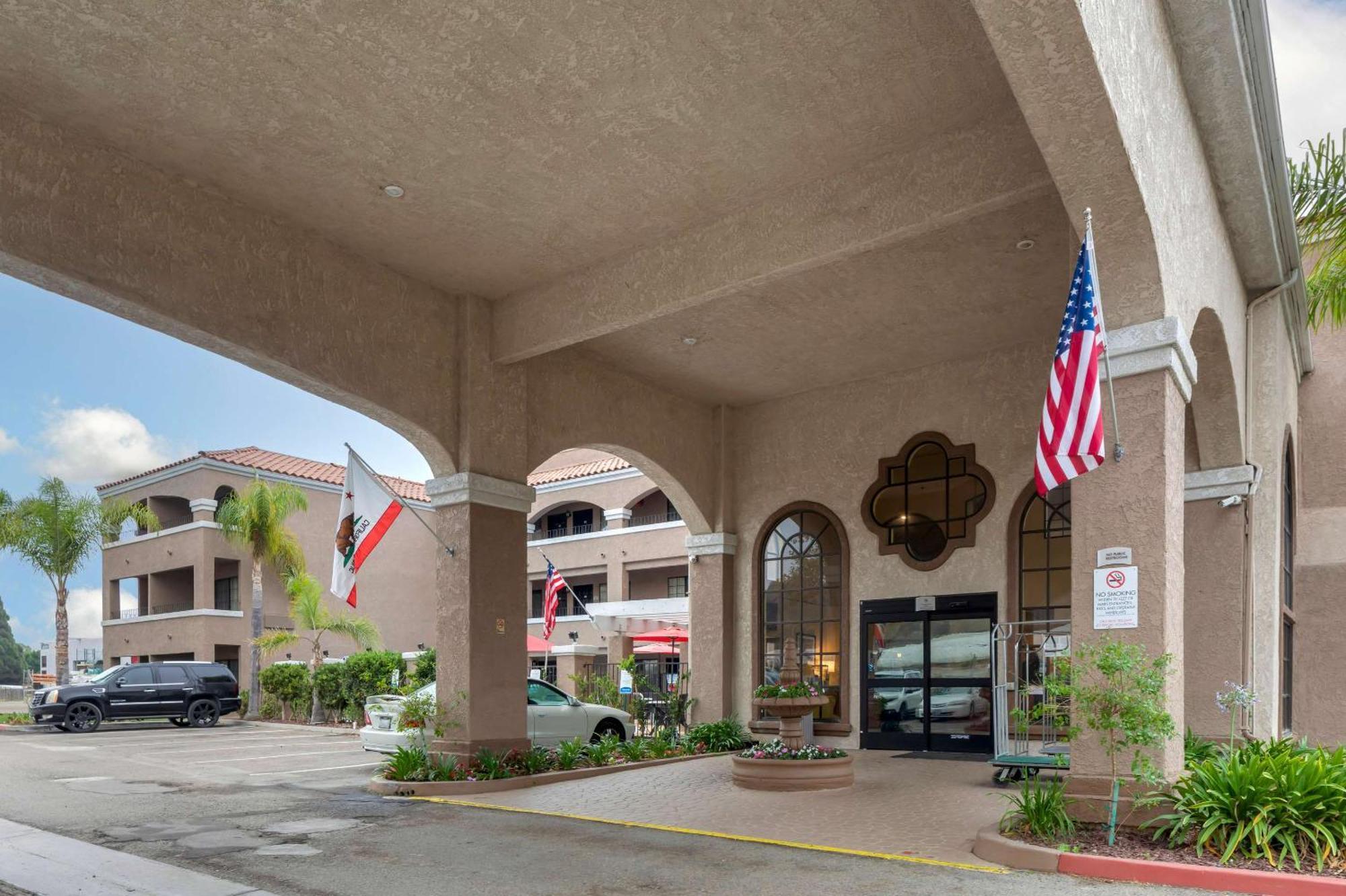 Quality Inn & Suites Camarillo-Oxnard Екстериор снимка
